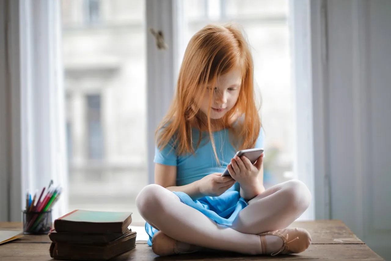 I nuovi strumenti digitali nell’educazione pedagogica: un’opportunità e una sfida per i genitori